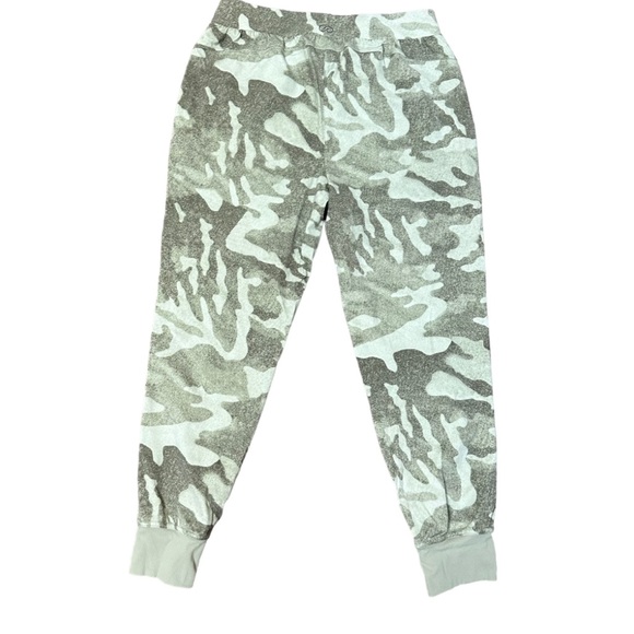 Calia By Carrie Underwood Green Camo Jogger Ankle Pants Size Small - Picture 9 of 10
